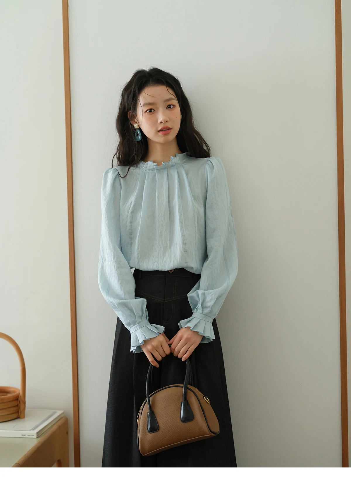 MISHOW Blue Jacquard Texture Blouses 2025 Autumn Black Fungus Edged Stand Collar Blouse Bubble Sleeves Commuting Top MXE41X1934