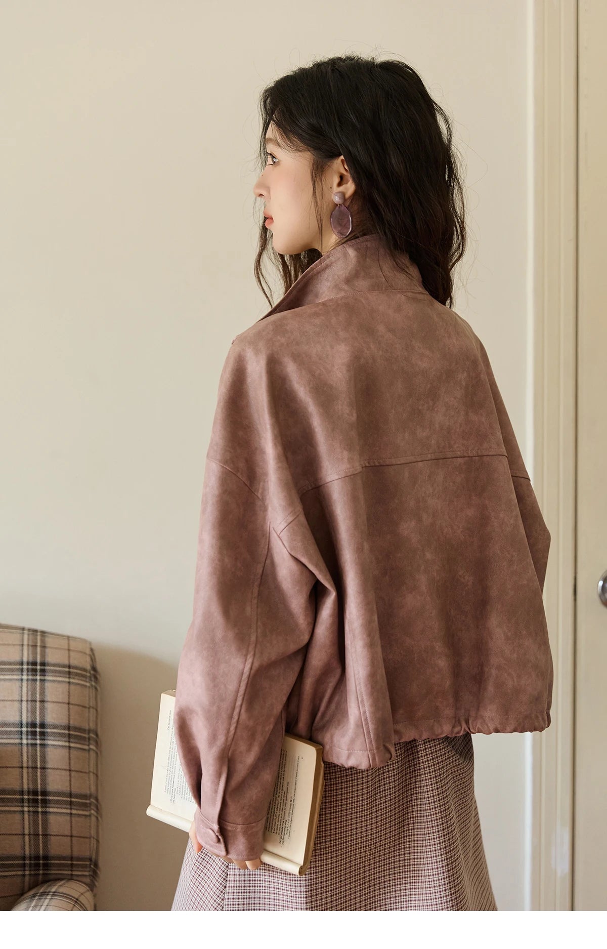 MISHOW Women's Dyed Leather Jackets 2025 Autumn Short Contrasting Plaid Lapel Jacket Fashion Loose Bow Pockets Coat MXE44W0818