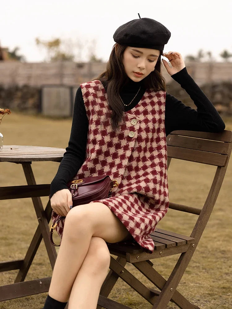 MISHOW Plaid Vest Dress Winter Vintage Womens Dresses Aline Vneck Sleeveless Woolen Vestidos Chic Female Clothes MXB47L1332