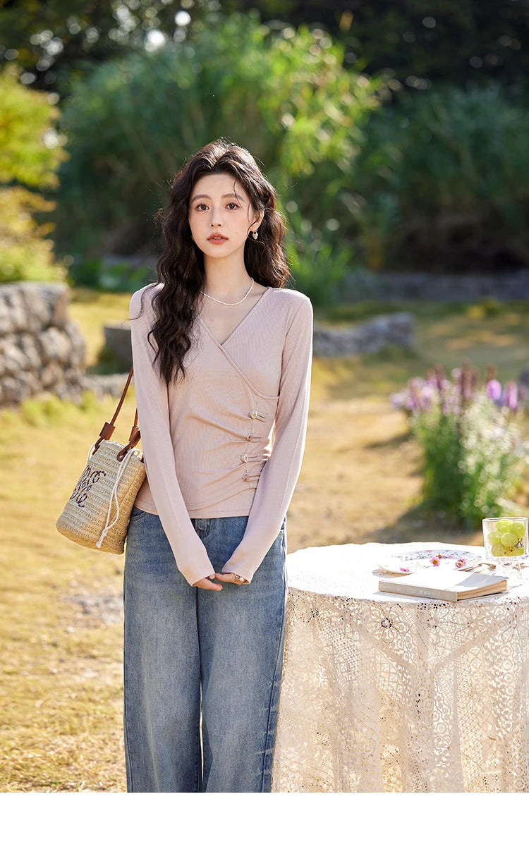 MISHOW Knitted Sweater Solid Color V-neck Long Sleeved Women Spring Summer New Fashion Elastic Slim Tshirt Tops Sweet MXE11Z1076