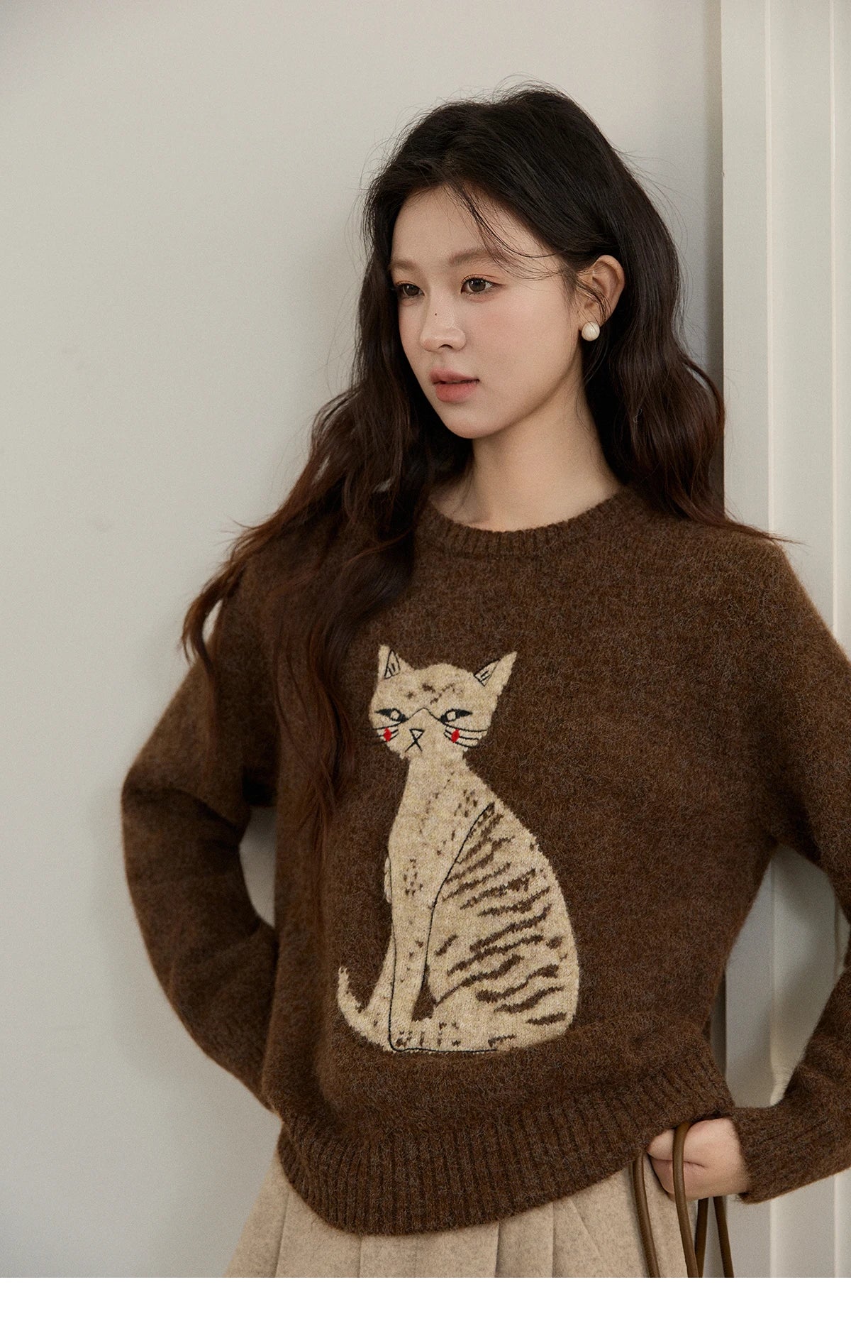 MISHOW Women's Brown Knitted Sweater 2025 Autumn Winter Cat Pattern Jacquard Crew Neck Sweaters Loose Pullover Tops MXE94Z2991