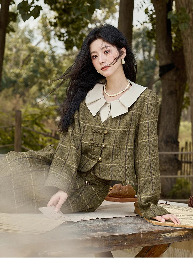 MISHOW Retro Plaid Tweed Jacket Short Skirt Separately Women 2024 Winter Doll Collar Jacket Pleated Mid Length Skirt MXD48W0469