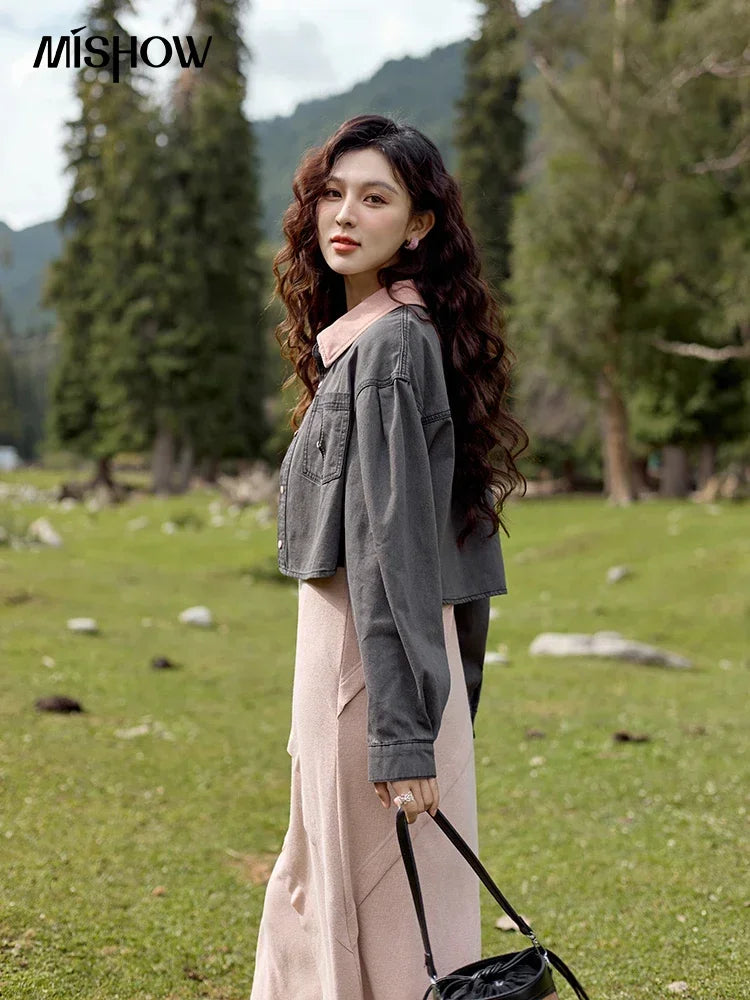 MISHOW Casual Short Denim Jacket 2024 Autumn Casual Single Breasted Tops Splicing Corduroy Lapel Contrasting Coats MXD42W0398