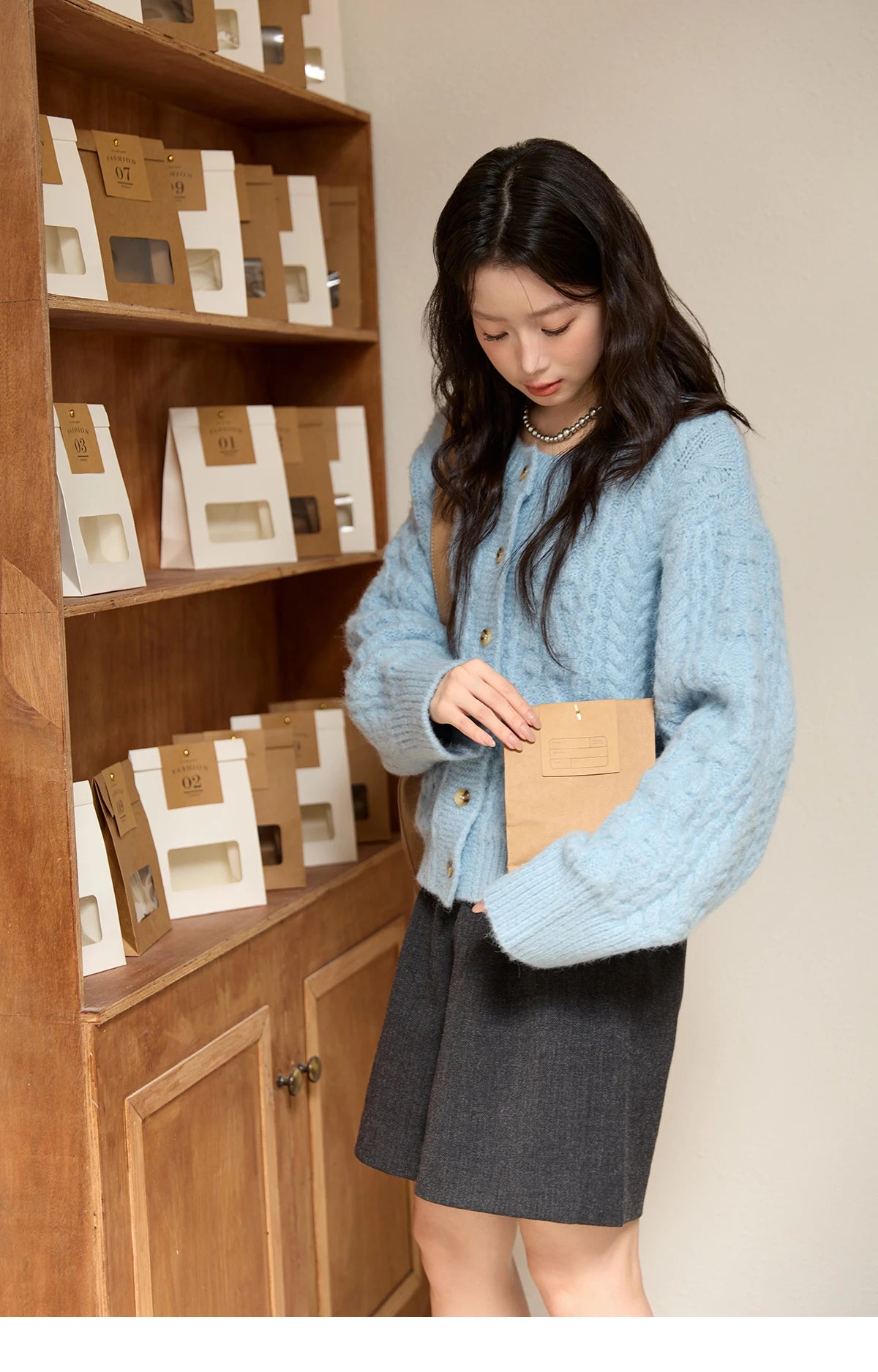 MISHOW Cardigan Women 2025 Autumn Winter Fashion Light Blue Retro Crew Neck Knitted Sweater Casual Loose  Pocket Top MXE49Z2614