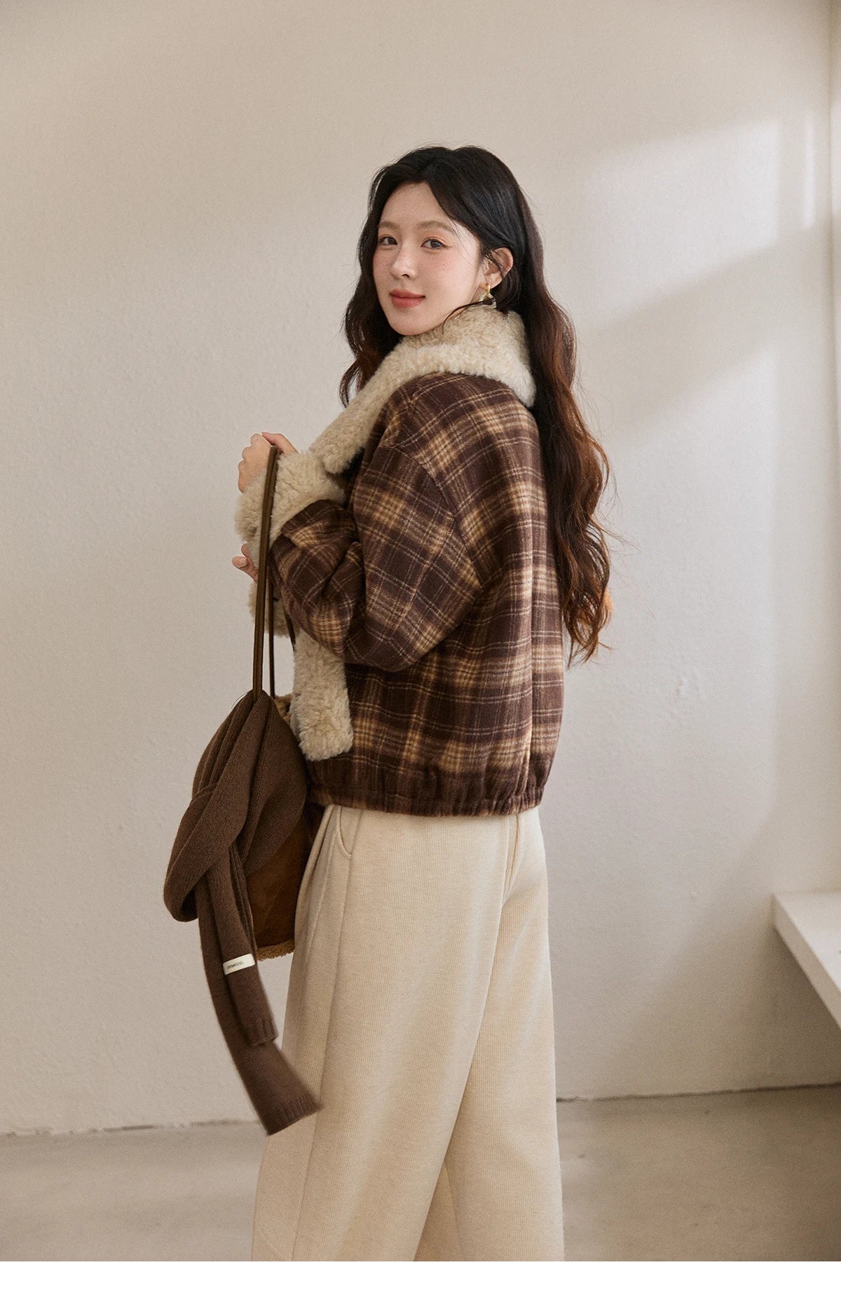 MISHOW Christmas Women's Retro Plaid Jacket 2025 Winter Large Lapel Tops Thickened Cotton-Padded Warm Short Coat MXE87W1004