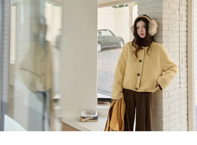 MISHOW Women's Brown Jacket 2025 Winter Retro Warm Round Neck Wool Quilted Coat Commute Short Loose Thick Coat Woman MXE87W0935