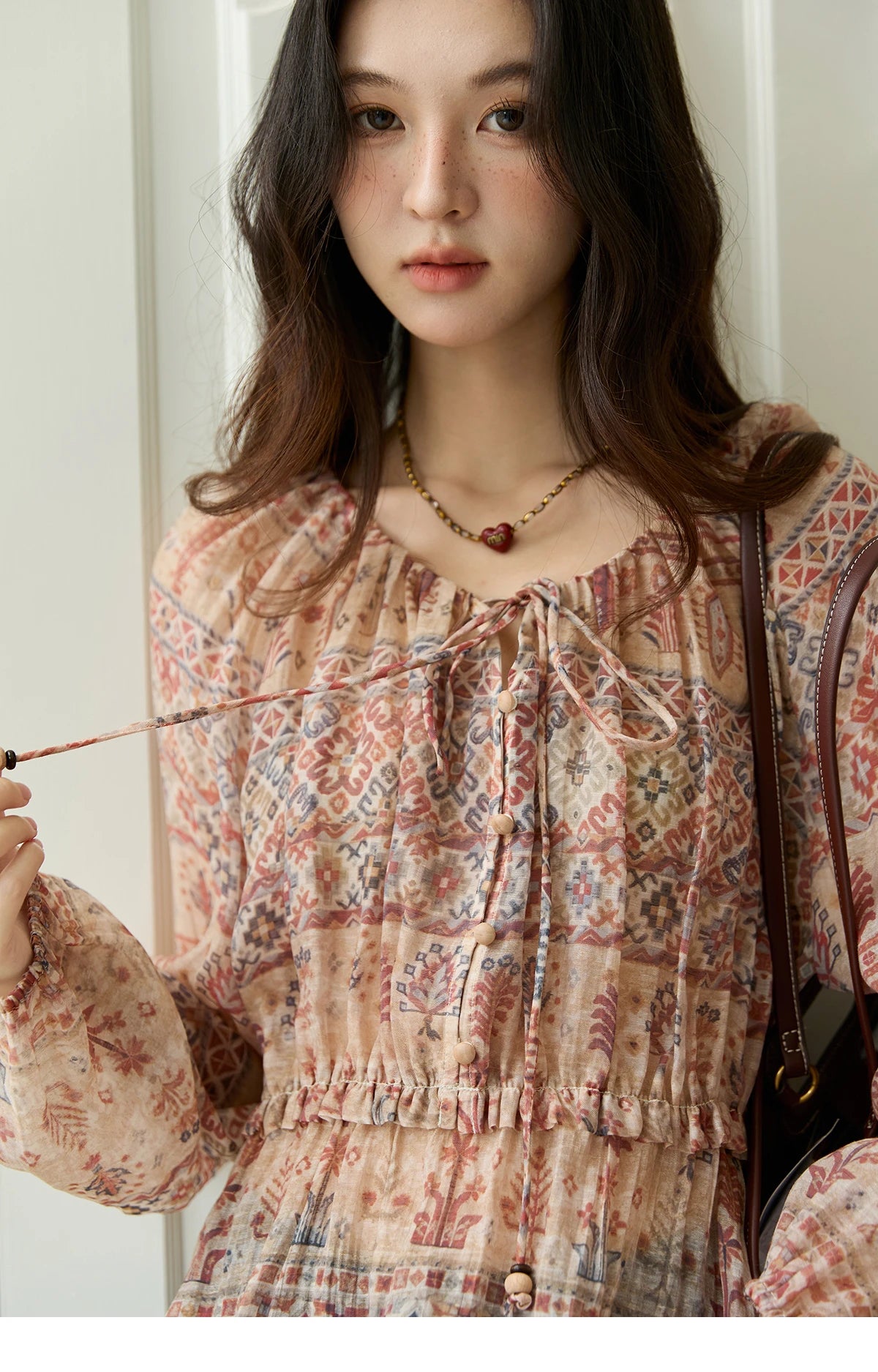 MISHOW Blouse Women 2025 National Style Printed Waist Round Neck Long-sleeved Top Commute Comfortable Autumn Blouse MXE47X2508