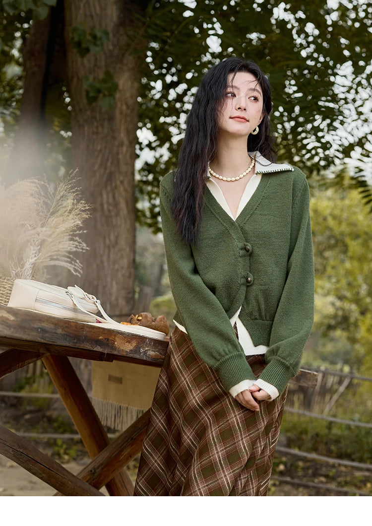 MISHOW Fake Two-piece Sweater Women Fashion Splicing Lapel Knitwear 2024 fall winter New Design Retro V-neck Cardigan MXD41Z0712