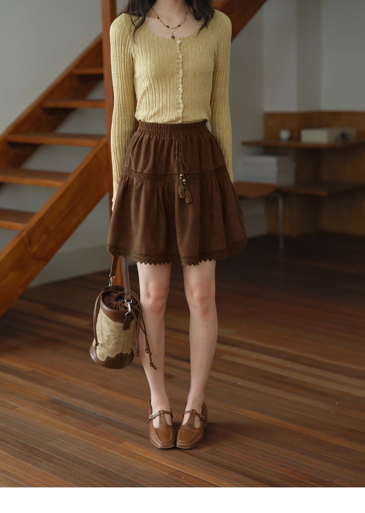 MISHOW Pit Stripe Thin Knitted Sweater for Women Autumn 2025 French Retro Round Neck Cardigan Temperament Casual Top MXE42Z1374