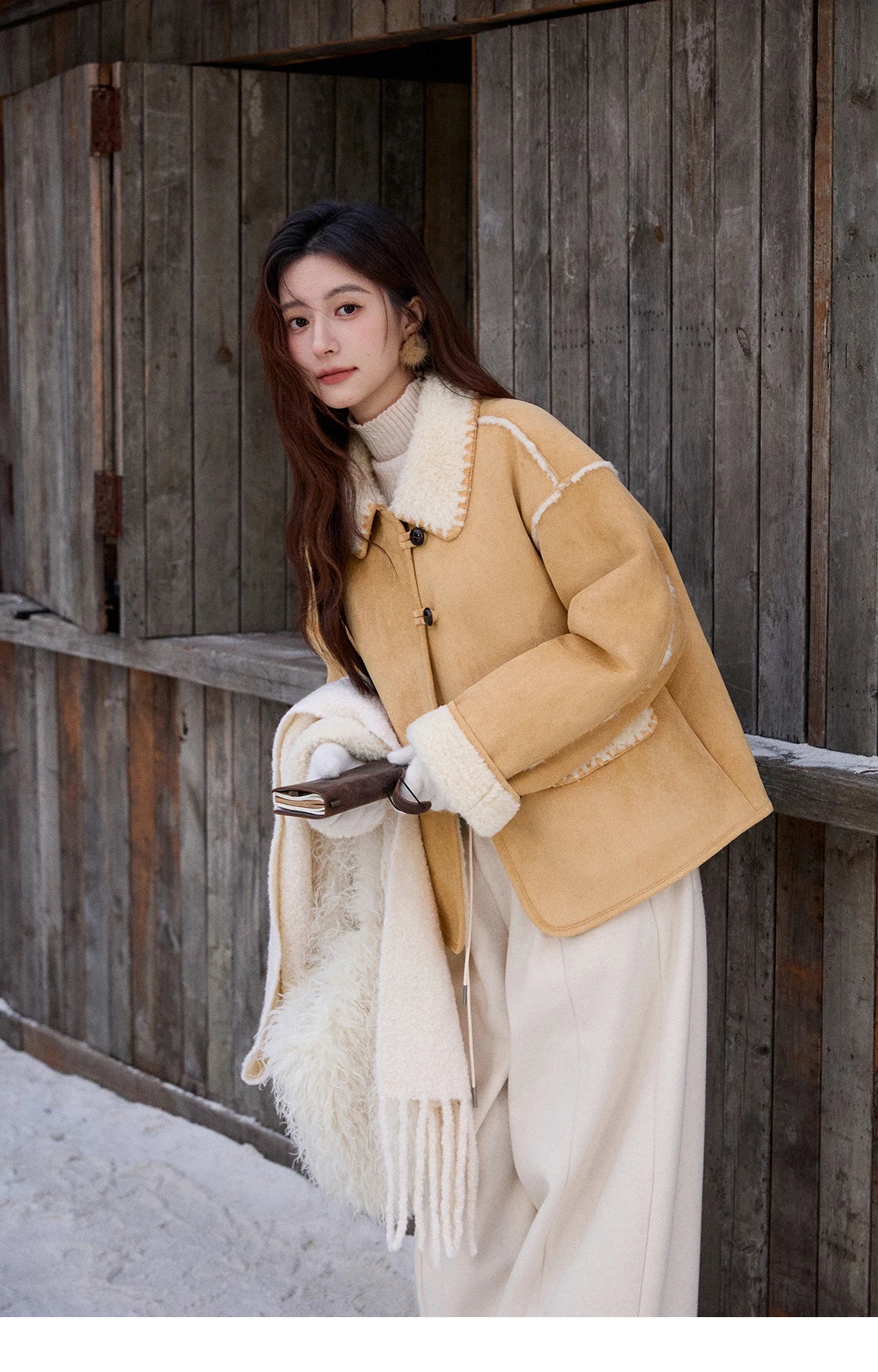 MISHOW Yellow Thickened Fur Integrated Suede Jacket for Women Winter 2025 Lapel Loose Warm Imitation Lamb Fur Jacket MXE92W1016