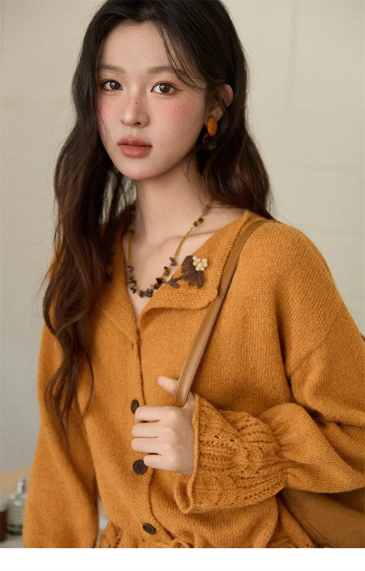 MISHOW Orange Cardigan Women 2025 Winter Retro Openwork Crochet Pattern Knit Top Loose Warm Flared Sleeves Sweater MXE87Z2685