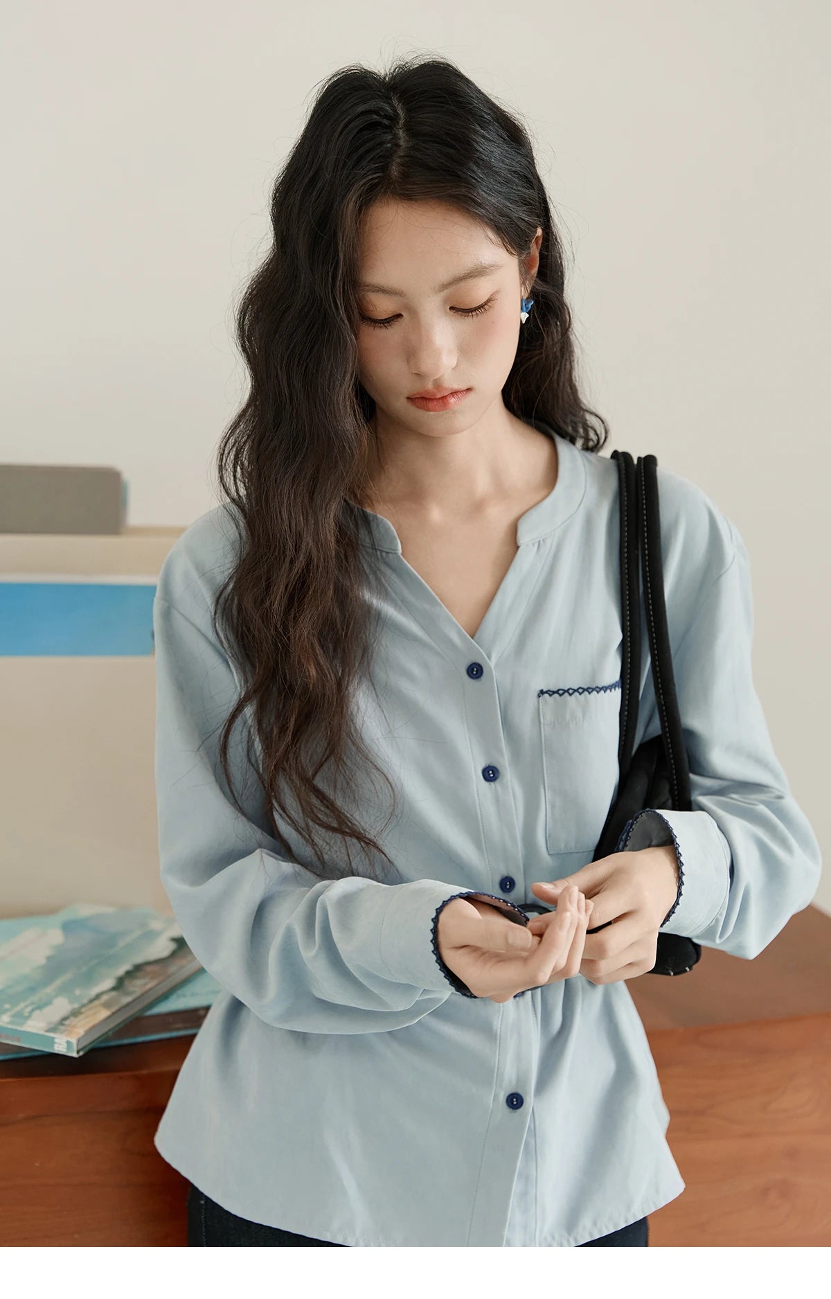 MISHOW Women's Haze Blue Peach Skin Velvet Shirt Autumn 2025 Contrast Color Design Waist Shirts Commute Versatile Top MXE47X2497