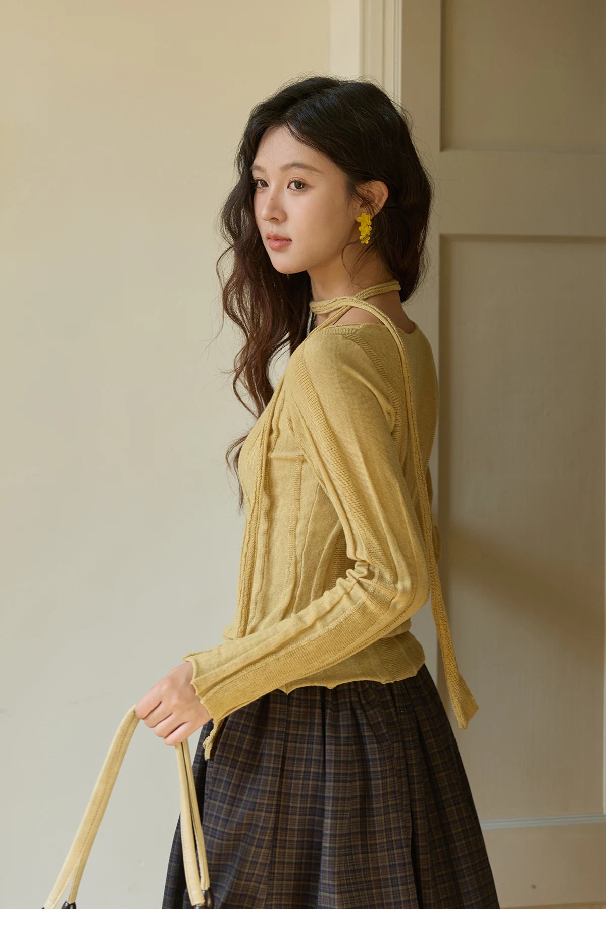 MISHOW Women's Wool Blend Knitted Top 2025 Autumn French Slim Scoop Neck with Draped Tie Soft Solid Pullover Top MXE42Z1322