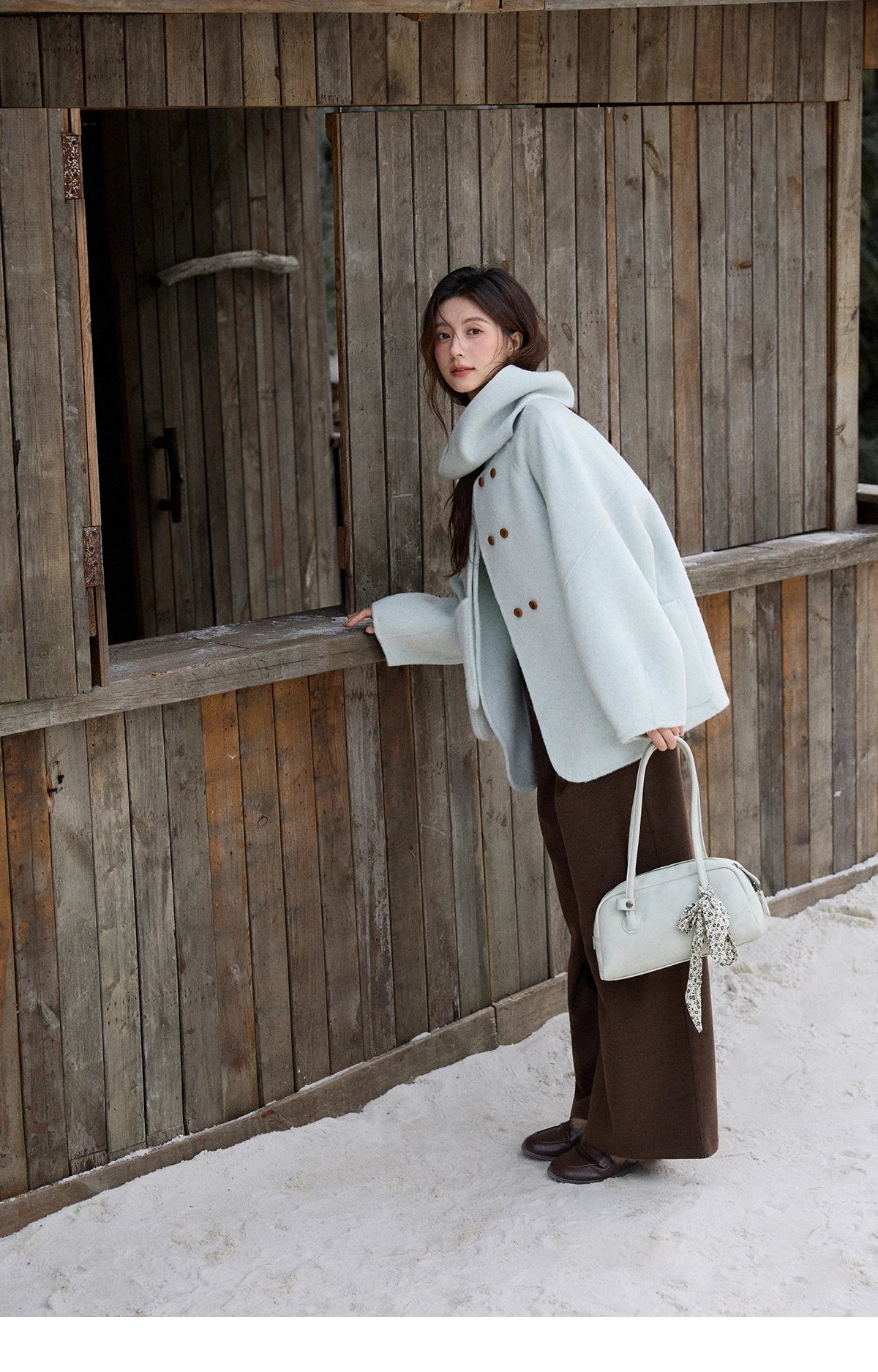 MISHOW 100% Wool Mint Green Double-sided Woolen Coats for Women Winter 2025 Warm Loose Coat with 2-in-1 Scarf Gloves MXE92W1014