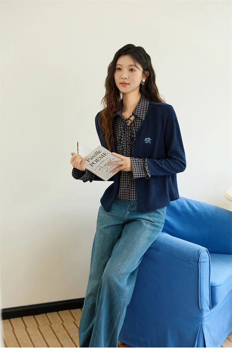 MISHOW Women's Fake Two Knitted Sweaters 2025 Autumn Plaid Splicing Embroidered Tops Retro Lapel Flare Sleeve Tops MXE45Z1401