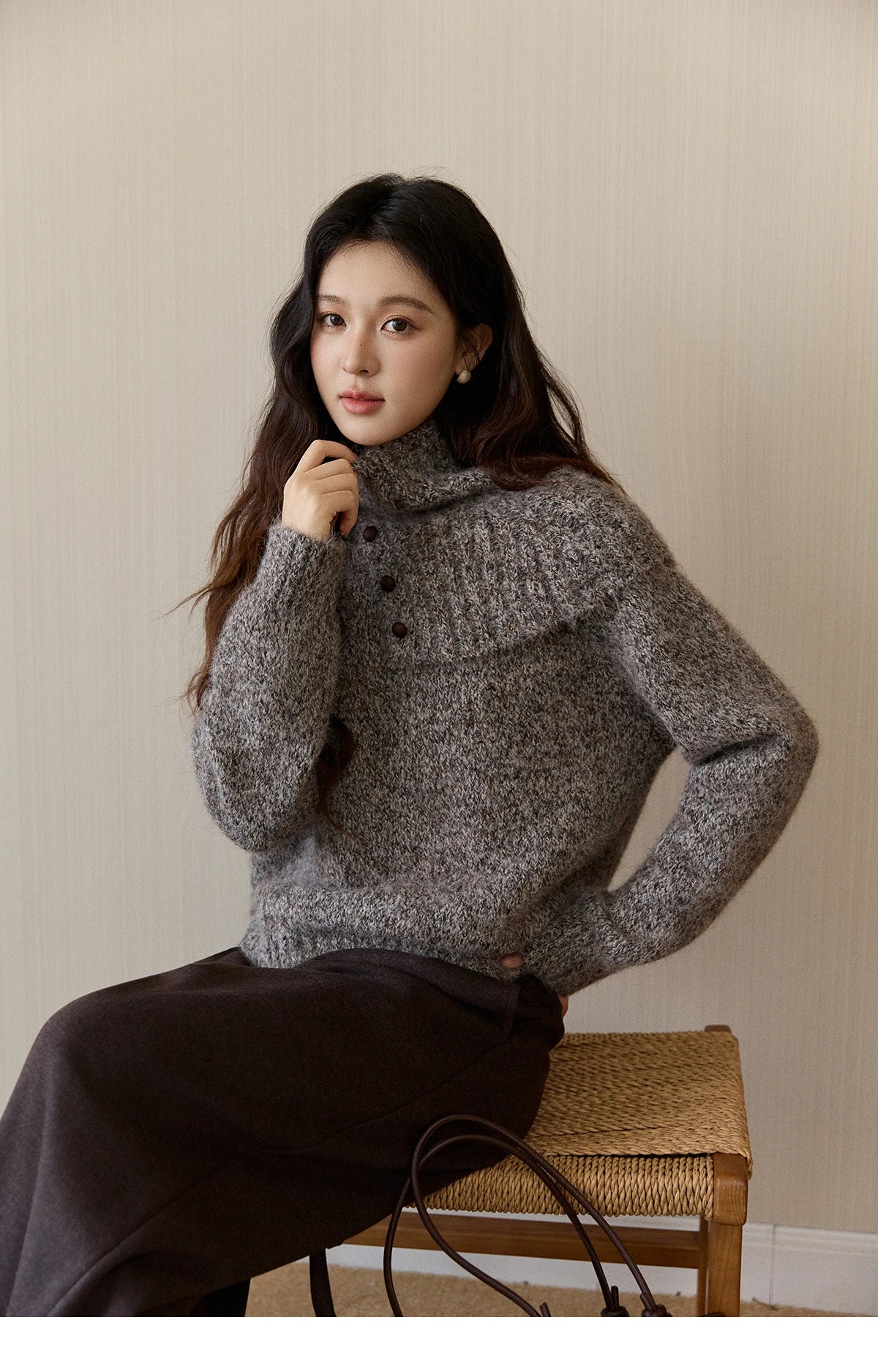 MISHOW Women's Gray Knit Sweater with Neckwear Scarf 2025 Winter Textured Button Decor Loose Warm Pullover Sweater MXE94Z2978