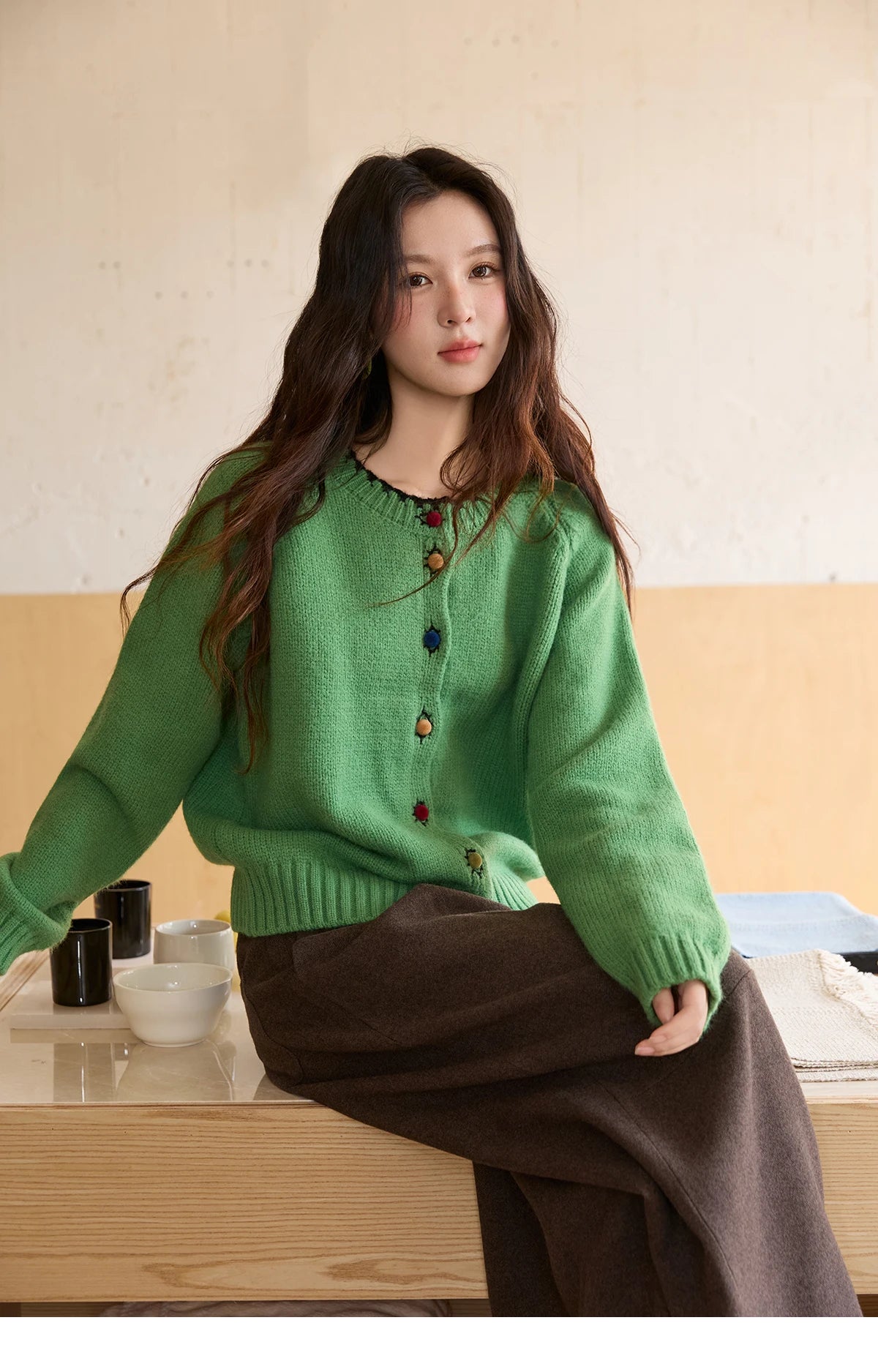 MISHOW Color Button Thickened Sweater for Women 2025 Winter Minimalist Loose Crew Neck Long Sleeves Cardigan Ladies MXE88Z2688