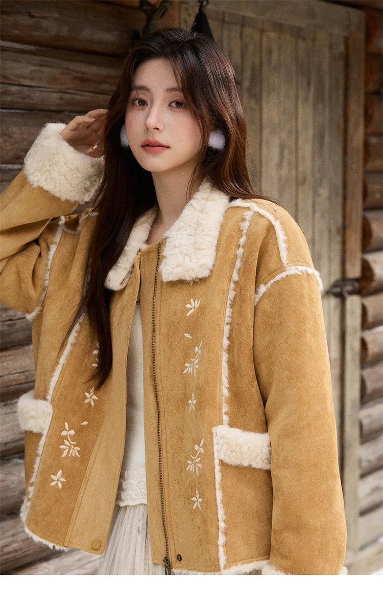 MISHOW Woman Elegant Jacktes 2025 Winter Floral Embroidered Fur Sheath Coat Retro Commute Plush Lapel Warm Short Coat MXE87W0918