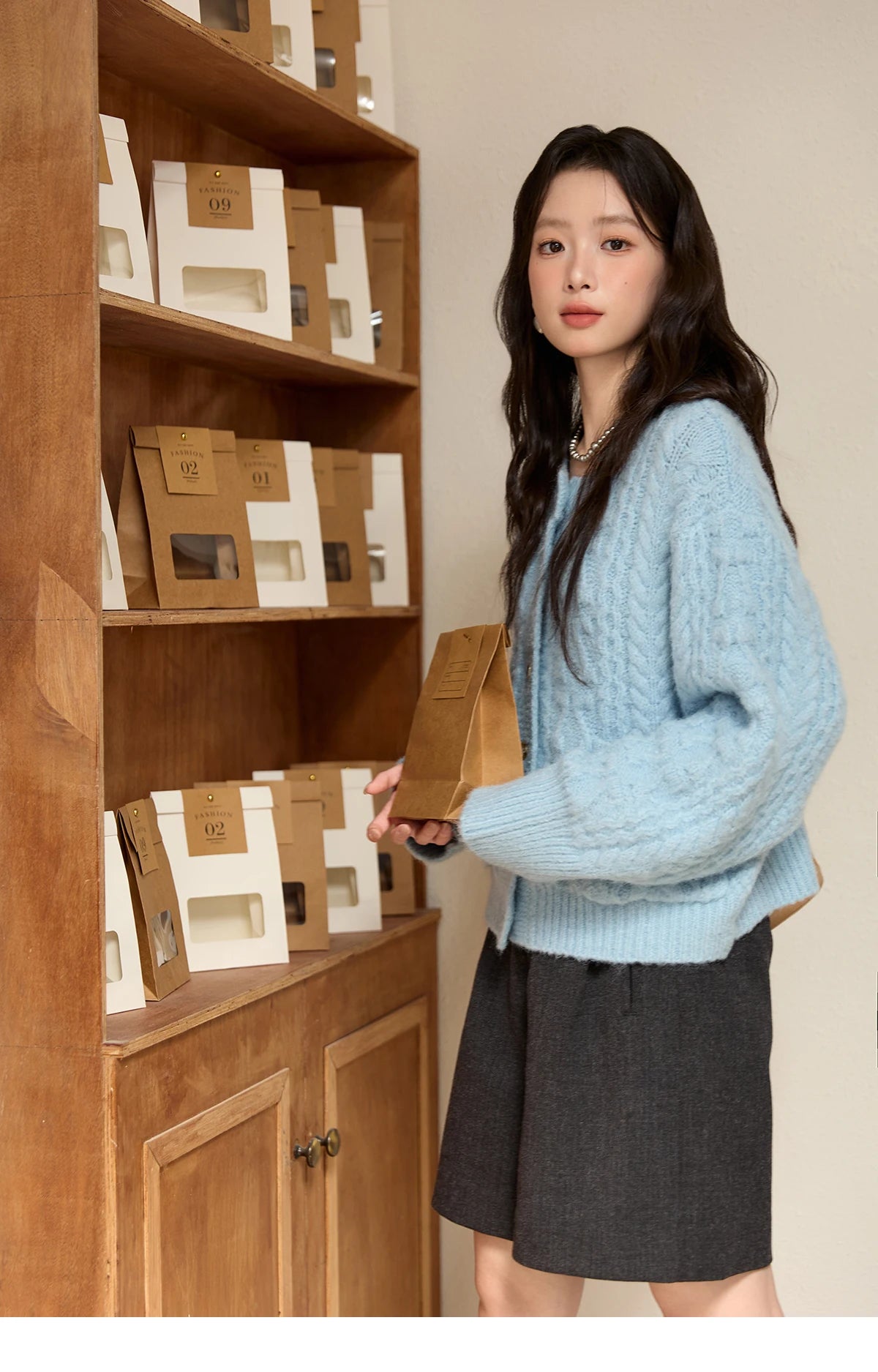 MISHOW Cardigan Women 2025 Autumn Winter Fashion Light Blue Retro Crew Neck Knitted Sweater Casual Loose  Pocket Top MXE49Z2614