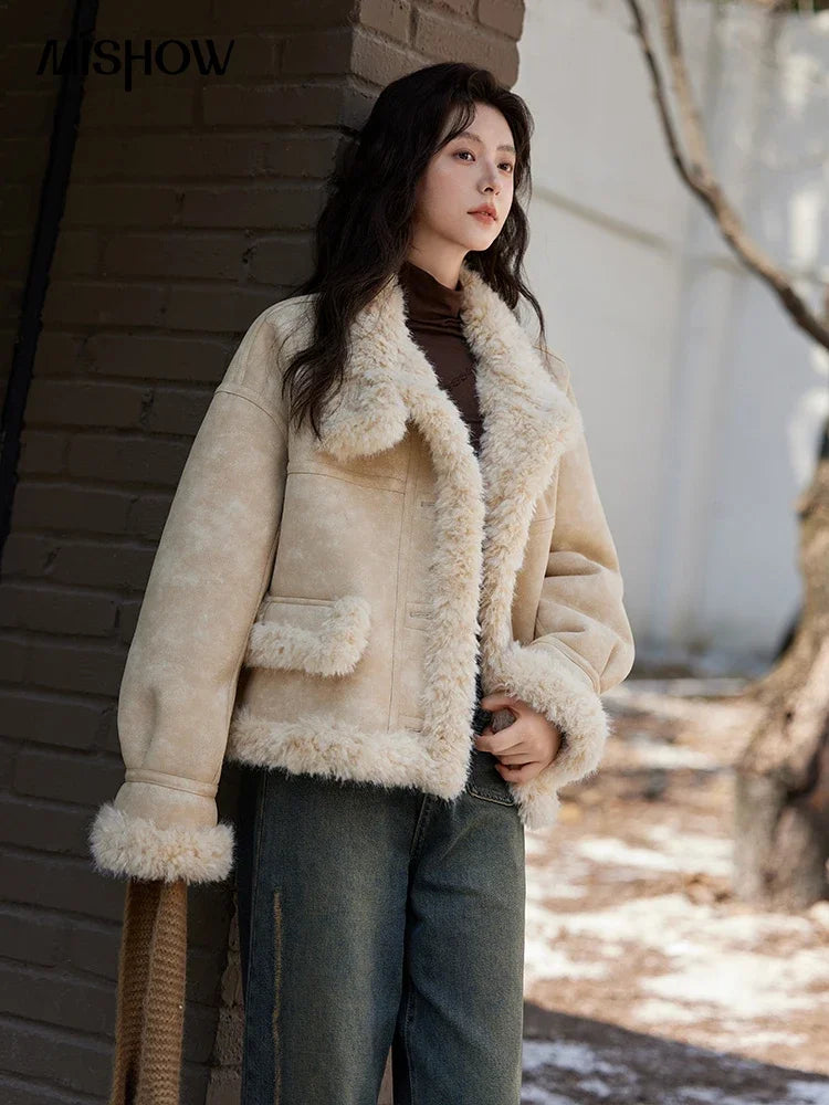 MISHOW American Vintage Faux Fur Jacket Women 2024 Winter Warm Thickened Turn Down Collar Fur One Reversible Jacket MXD55W0648