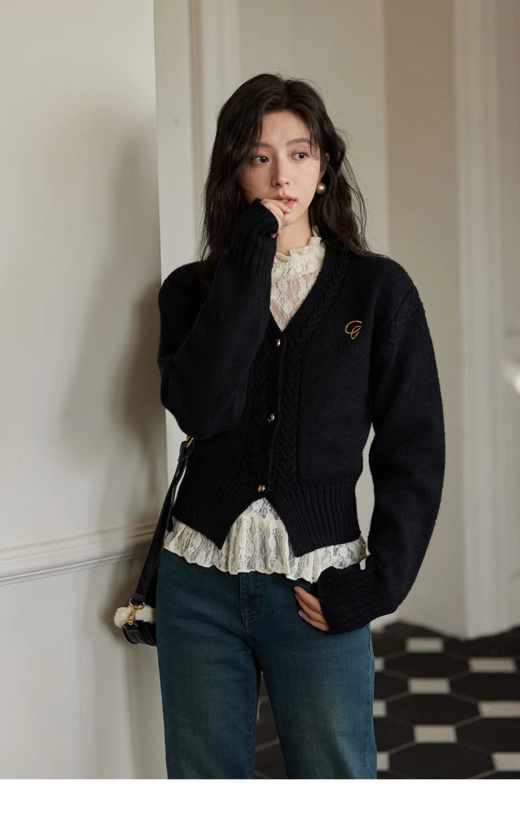 MISHOW Elegant V-neck Sweater Women's Long-sleeved Knitted Jacket 2025 Fall Winter New Korean Vintage Short Cardigan MXD48Z0848