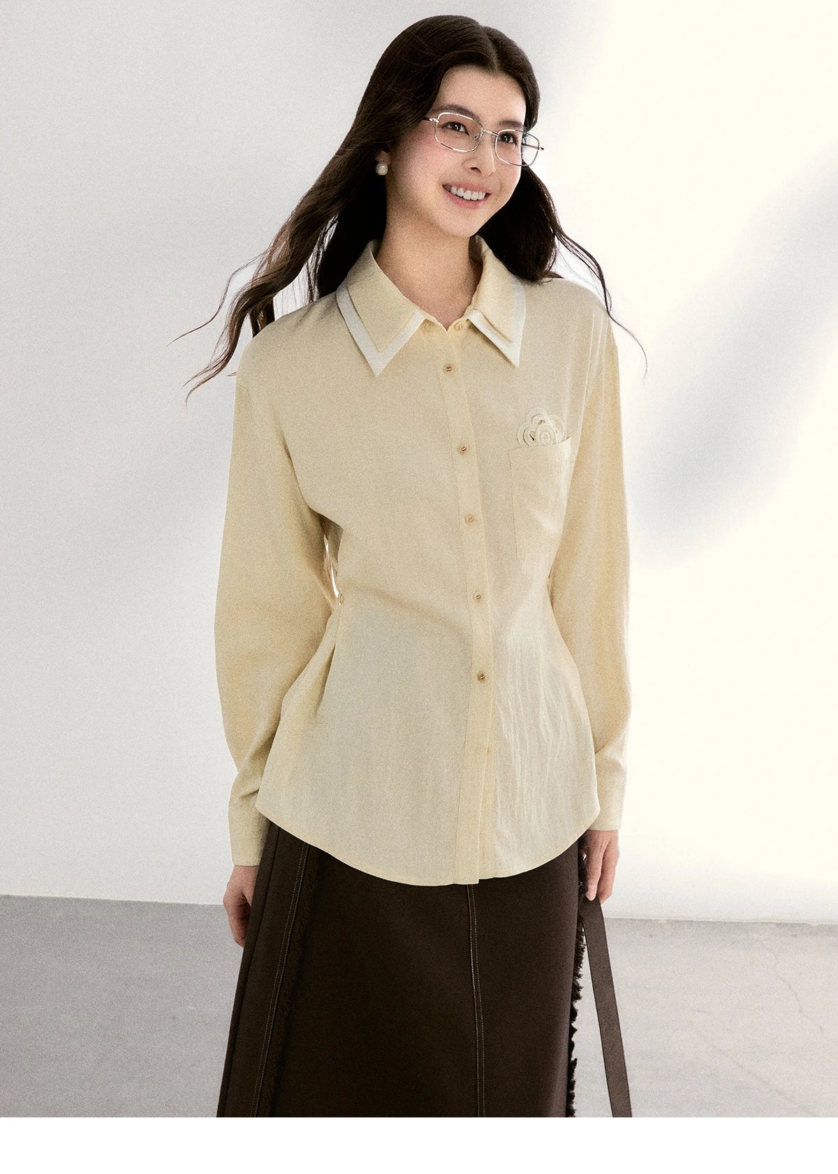 MISHOW Women's Contrast Trim Lapel Collar Shirts 2026 Spring Floral Embroidery Pocket Decor Button Waist Casual Shirt MXF13C2440