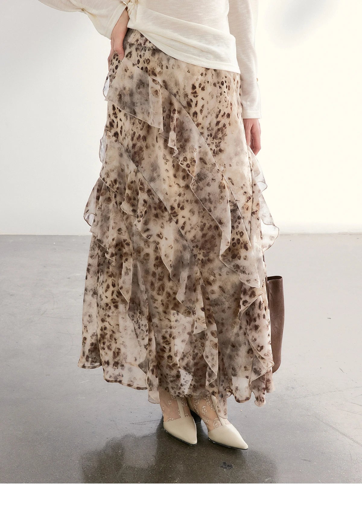 MISHOW Women's Leopard Print Maxi Skirt Spring Ruffled Chiffon Elastic Waist Skirts Casual Retro Flowy Long Skirt MXF108B0772