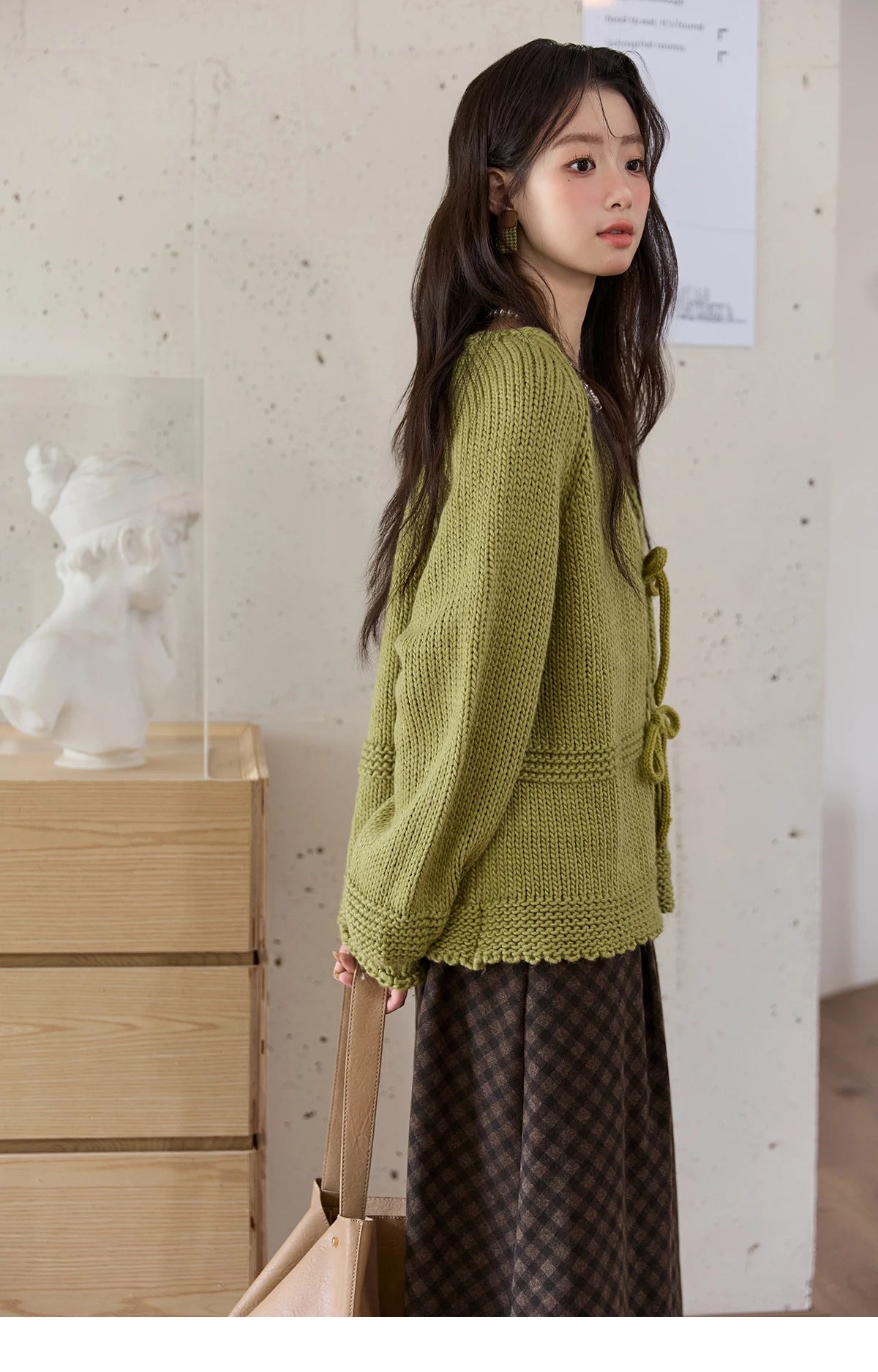 MISHOW Women's Avocado Green Knitted Cardigan 2025 Winter Lantern Sleeve Sweater Female V-neck Lace-up Loose Cardigan MXE51Z2694