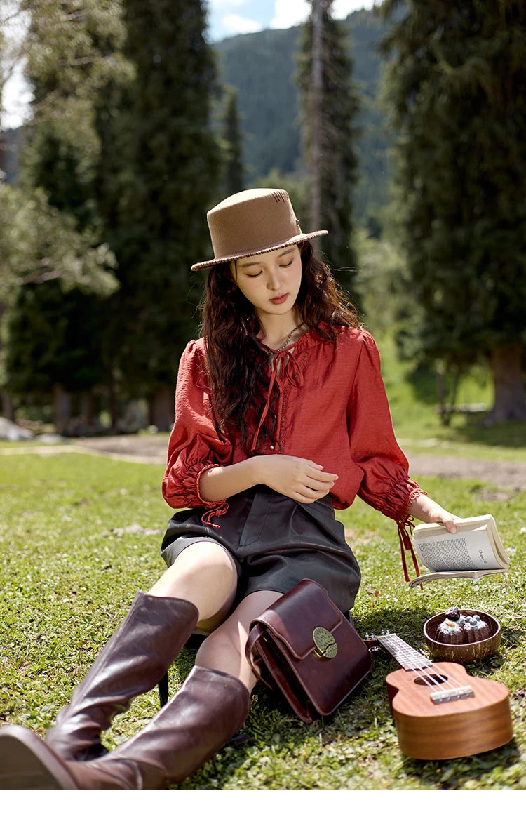 MISHOW French Retro Lace Collar Shirt for Women 2024 Autumn Bow Tie Top Lantern Sleeves Seven Quarter Sleeves Shirt MXD41X1621