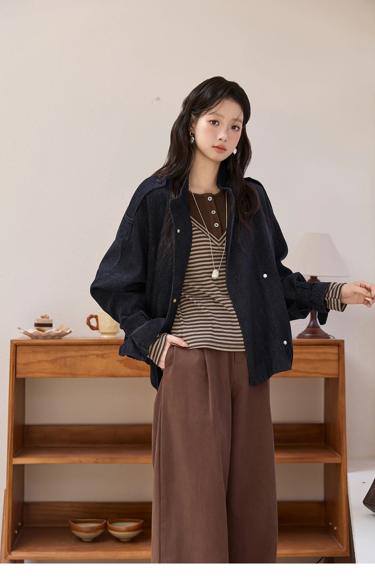 MISHOW Navy Blue Short Jacket for Women 2025 Autumn Winter Safari Style Stand Collar Epaulette Design Cuff Jacket MXE49W0901