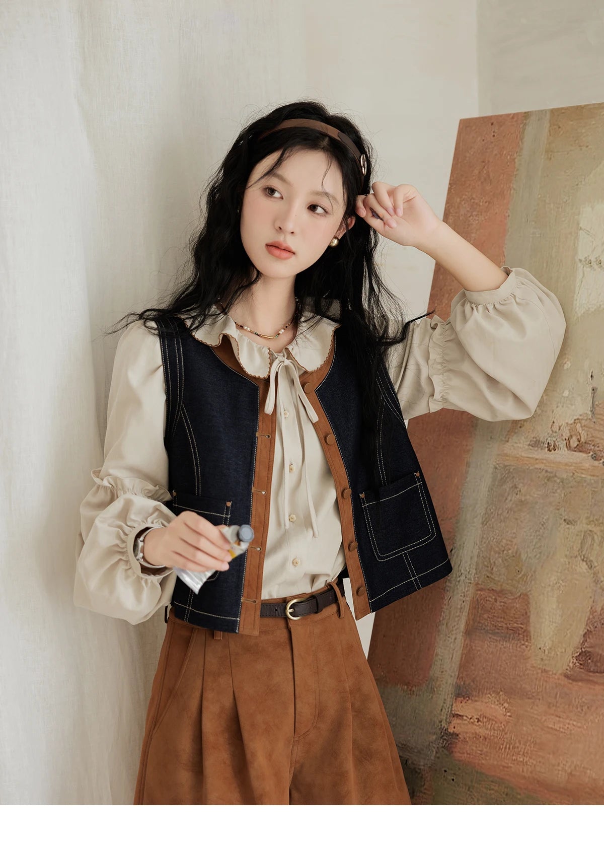 MISHOW Suede Shorts for Women Autumn 2024 High Waist A-line Slim Wide Leg Short Pants Solid Pleats Pants Side Pockets MXD44K0753