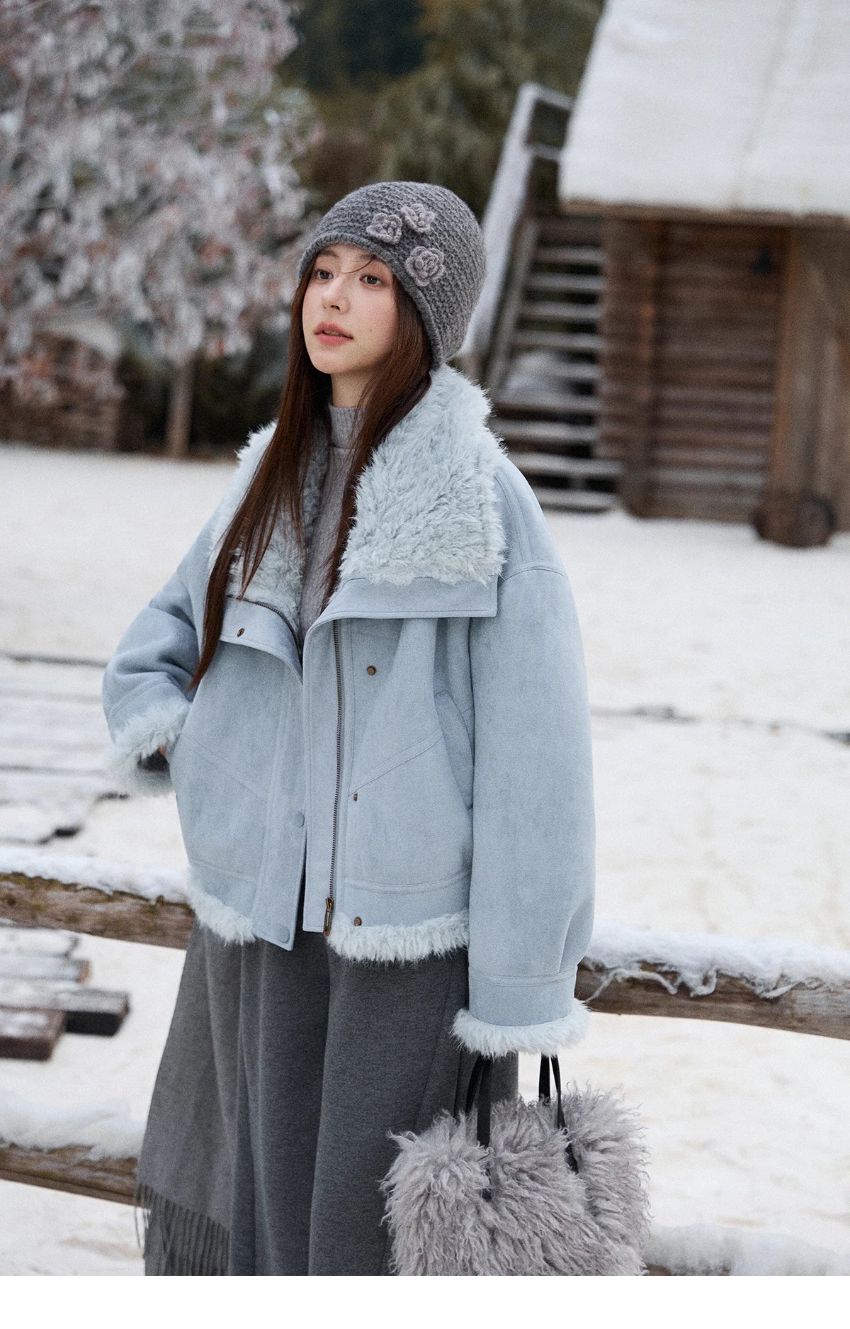 MISHOW Women's Blue Jacket 2025 Winter Blue Plush Turn-down Collar Zip-up Coat Fashion Casual Warm Loose Coat Woman  MXE87W0917