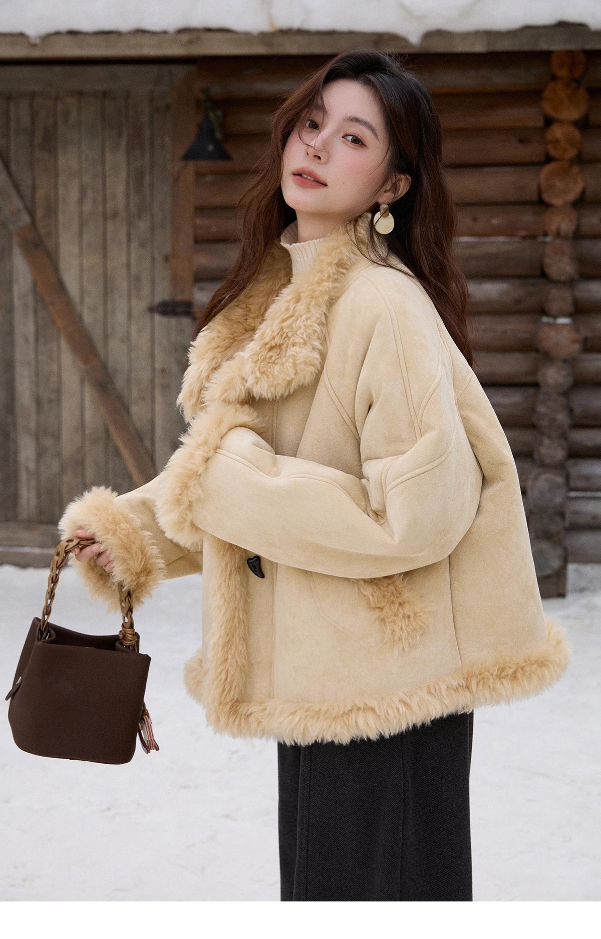 MISHOW Woman Yellow Jacket 2025 Warm Stand-up Collar Suede Coat Winter Shearling and Fur Trim Loose Thickened Coat MXE92W1017