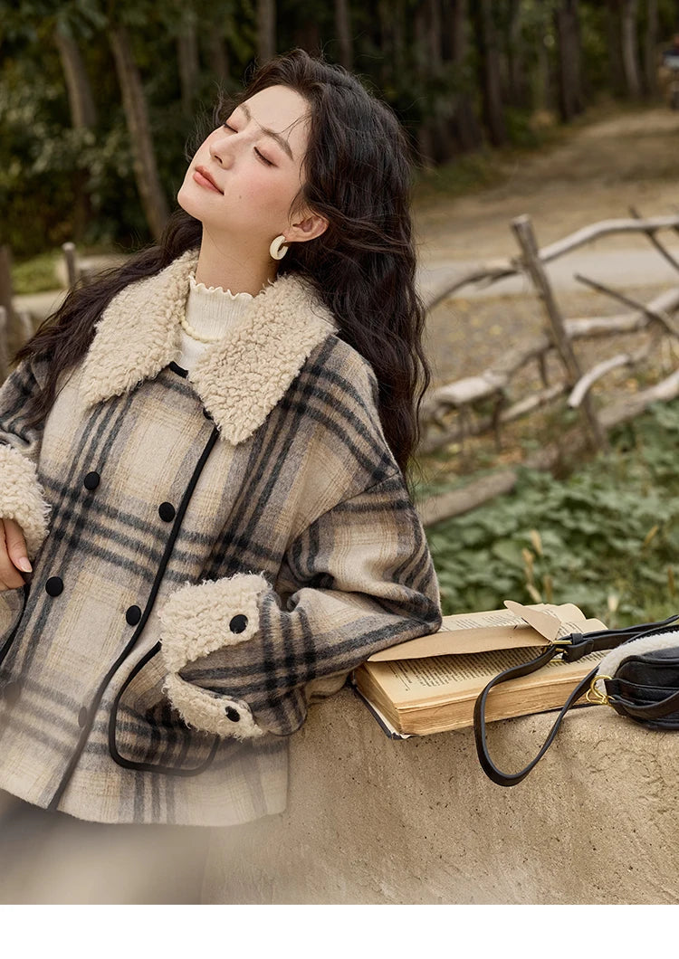 MISHOW Retro Plaid Tweed Jacket Women Double-breasted Long Sleeved 2024 Winter New Fashion Lamb Wool Lapel Loose Coat MXD56W0536