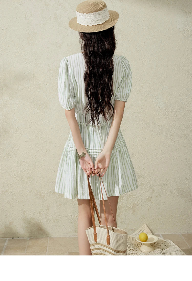 MISHOW French Green Striped Dress Women Summer 2025 Short Puff Sleeve Round Neck New Mid-length Dresses Woman Fashion MXE15L2141