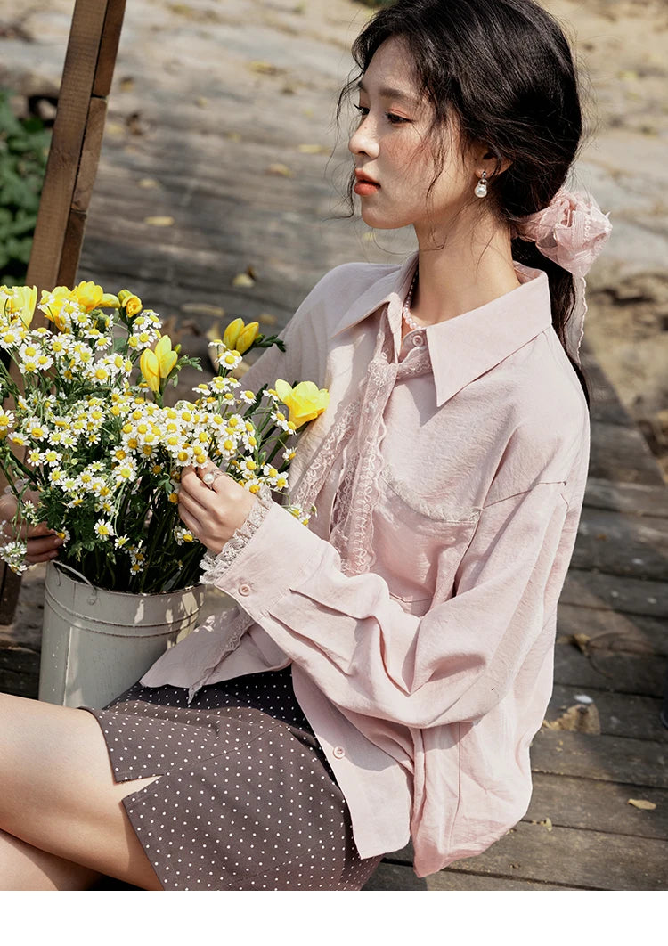 MISHOW French Spring Blouses Women 2025 New Long Sleeve Turn-down Collar Loose Shirts Female Fashion Lace Casual Tops MXE16C0760