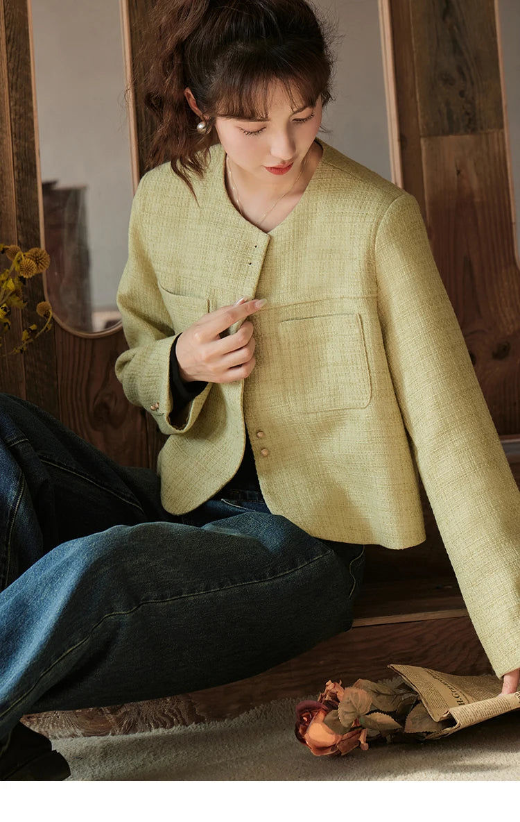 MISHOW Retro Round Neck Coats for Women Spring Autumn Pockets Loose Gold Button Single Breasted Solid Short Jackets MXC44W0072