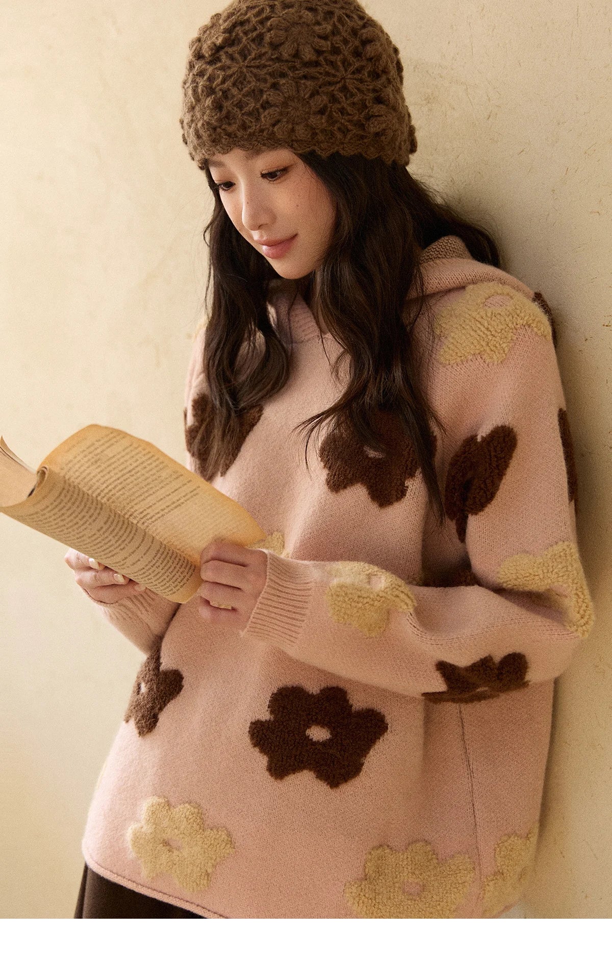 MISHOW Women's Floral Hooded Thick Sweater 2025 Loose Comfortable Pink 3D Jacquard Casual Long-Sleeved Pullovers MXE90Z2786