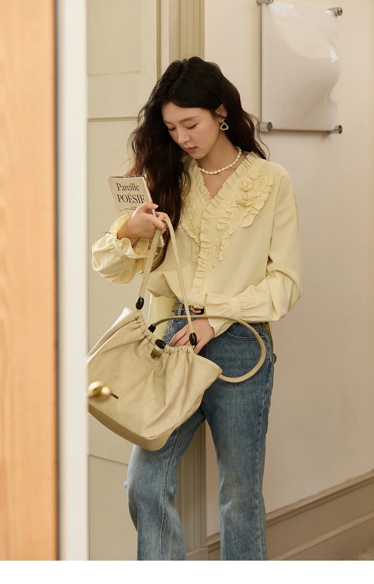 MISHOW Hand Sewn Rose Blouse for Women Autumn 2025 V-neck  Edible Tree Fungus Edge Tops Sweet Lantern Sleeves Blouses MXE44X2470