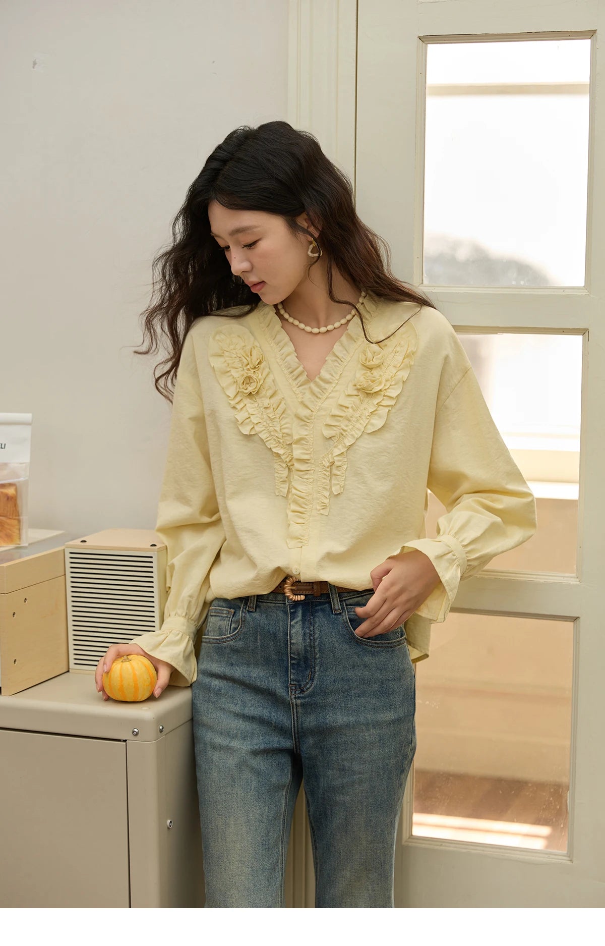 MISHOW Hand Sewn Rose Blouse for Women Autumn 2025 V-neck  Edible Tree Fungus Edge Tops Sweet Lantern Sleeves Blouses MXE44X2470