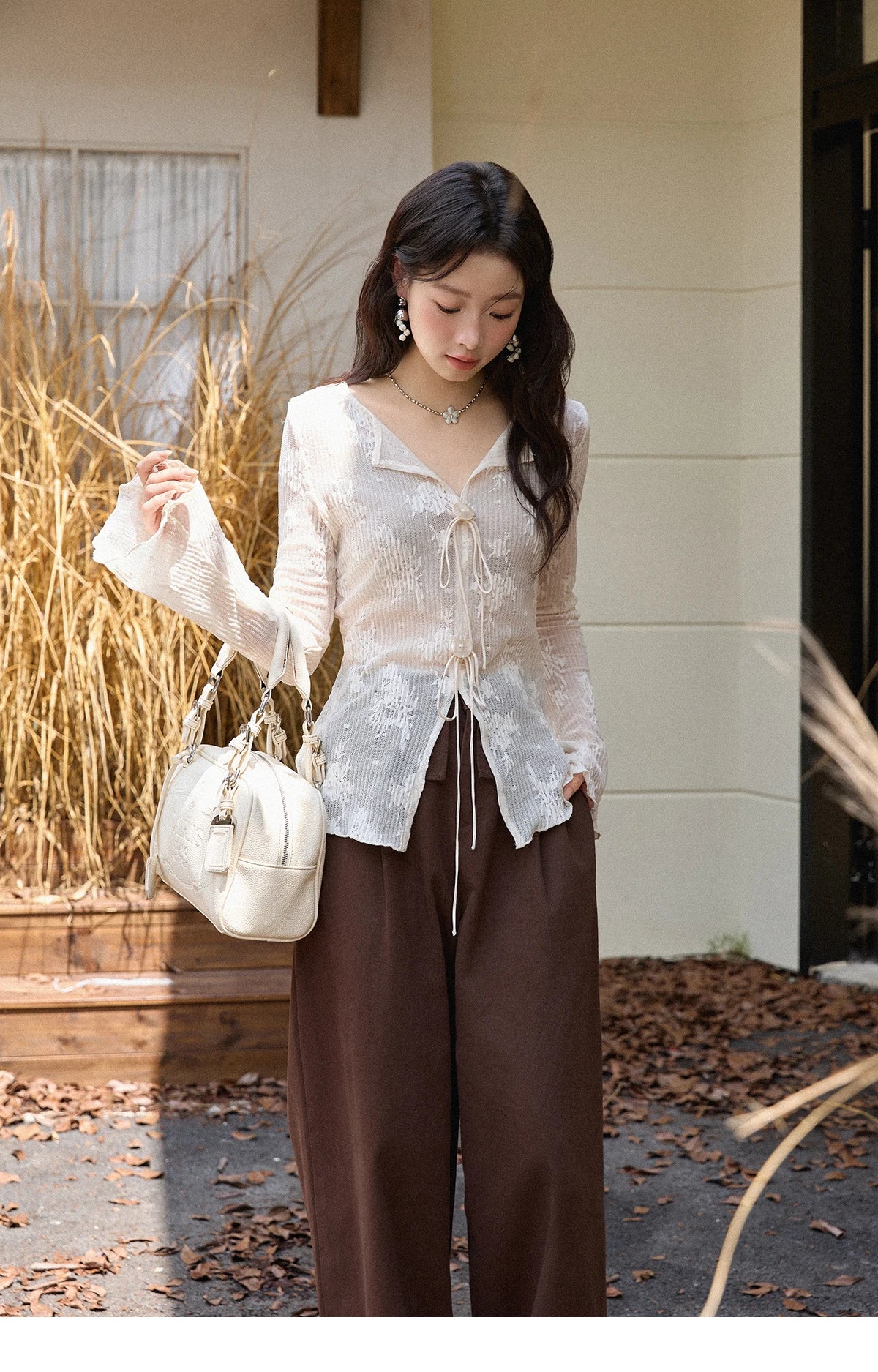 MISHOW White Shirt Women 2025 Autumn New French Romantic Sexy Slim Flared Sleeves Top Commute Luxury Lace Shirt  MXE49X2511