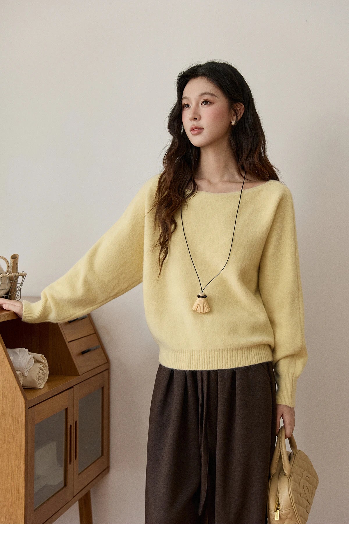 MISHOW Women's Solid Knitted Sweater 2025 Autumn Winter Boat Neck Lantern Sleeve Loose Sweater Soft Warm Pullover Top MXE94Z2984