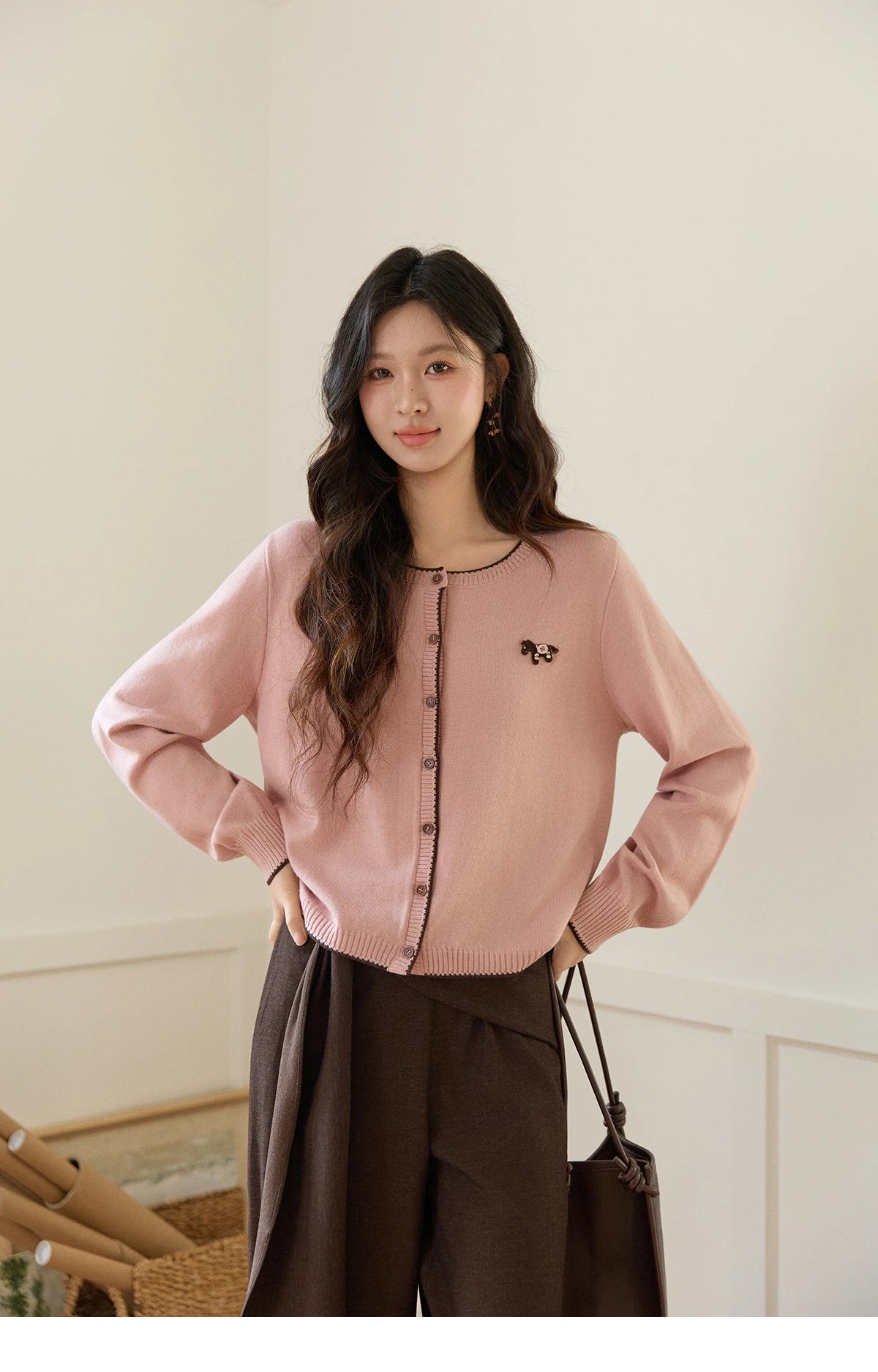 MISHOW Contrast Trim Crew Neck Knit Cardigan 2026 Spring Single Breasted Casual Pink Sweater with Pony Decoration MXF108Z1023