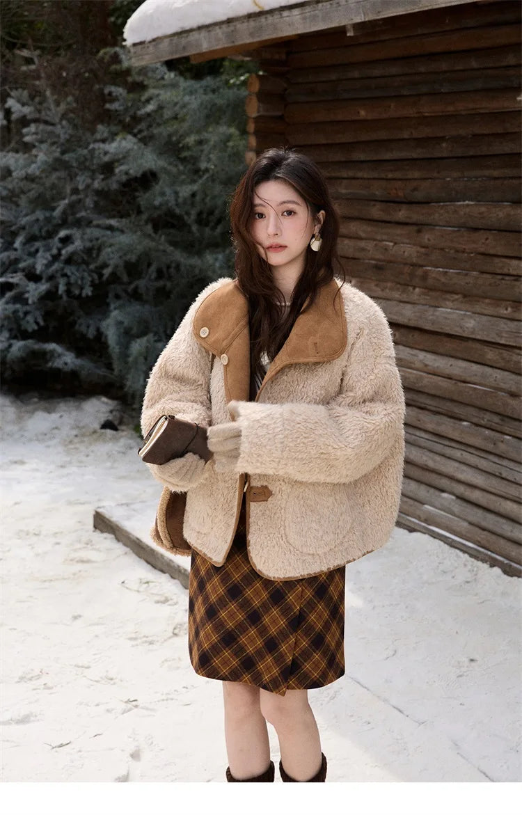 MISHOW Women's Double Sided Wearing Jacket 2025 Winter Lamb Wool Lapel Coat Warm Windproof Commuter Coat with Pockets MXE91W1015