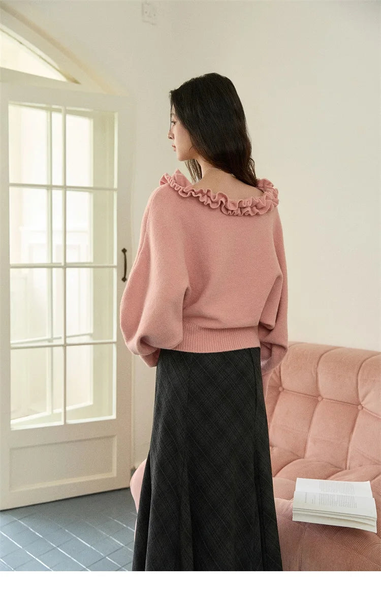 MISHOW Pullovers Women 2025 French Style Orange Lotus Edge Crew Neck Lantern Sleeves Top Slim Luxury Women's Sweaters MXE86Z2726