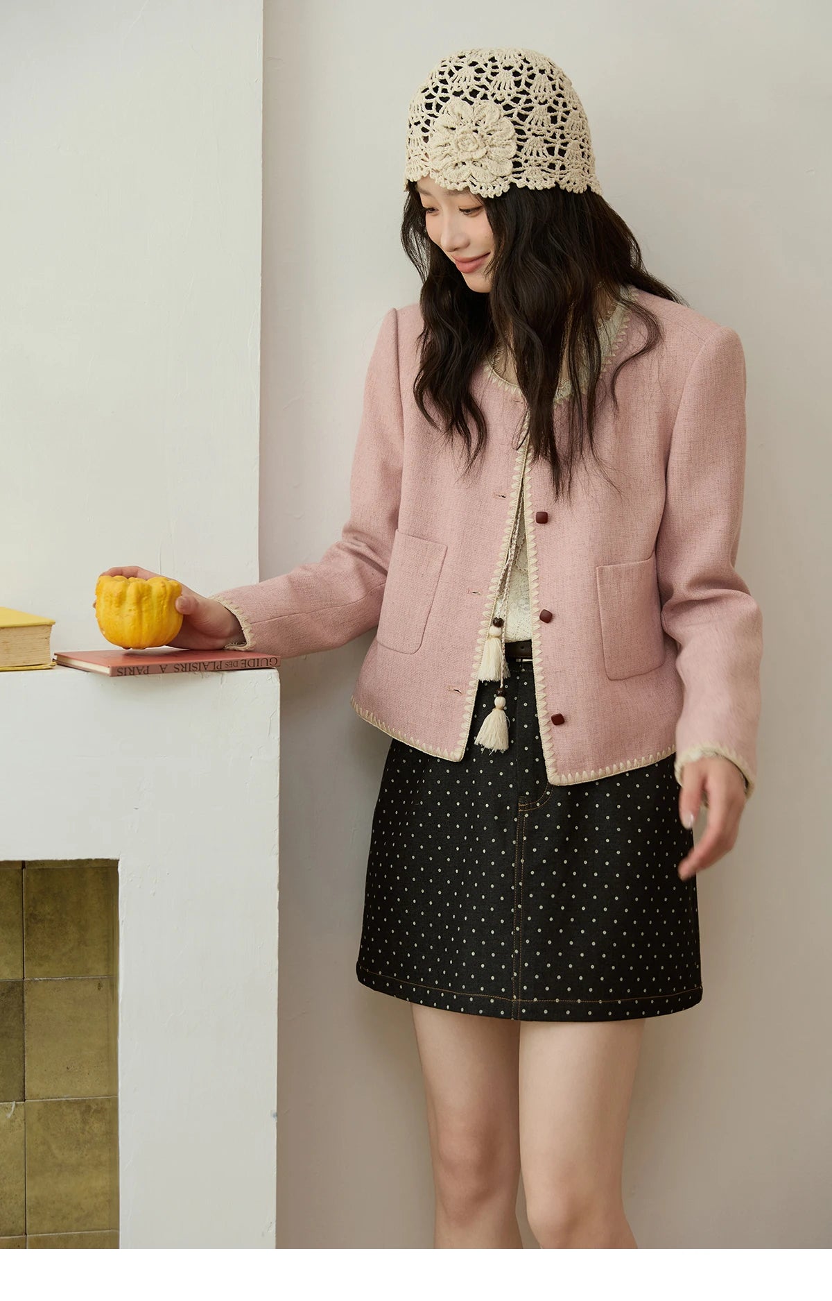 MISHOW  Women's Solid Tweed Jacket 2025 Autumn Vintage Commute Round Neck Long Sleeved Short Jackets Woman Clothes MXE44W0812