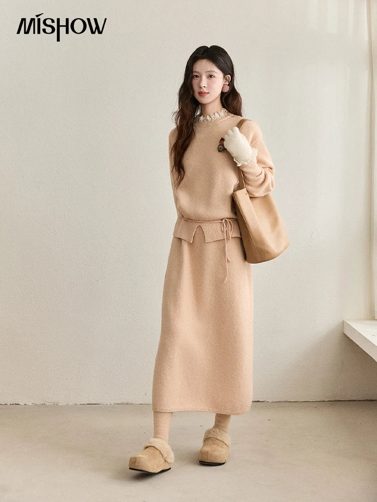 MISHOW Lace Trim Knitted Sweater Midi Skirt Set 2025 Winter Non Removable Brooch Decor Sweater Back Split Skirt Sets MXE92T1450