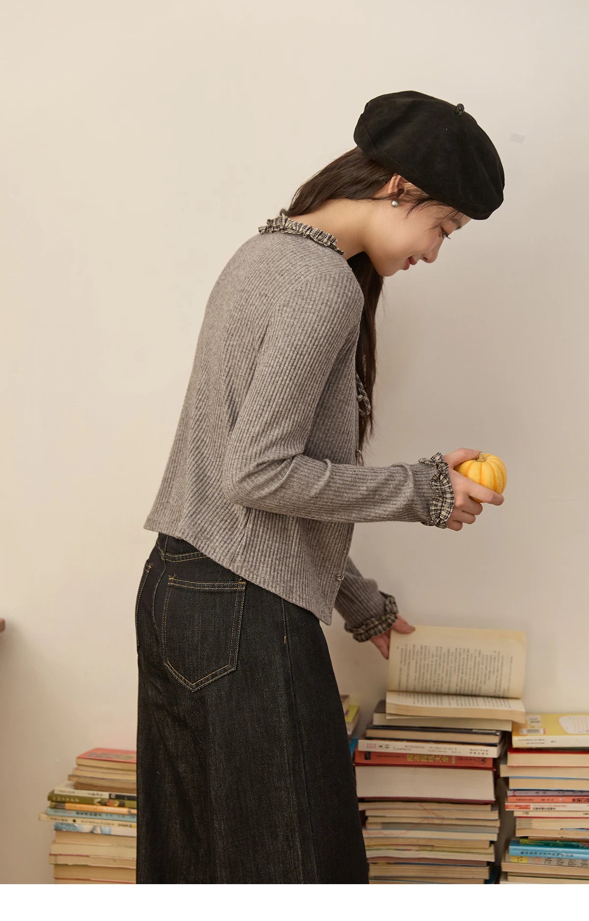 MISHOW Plaid Black Fungus Edge Tied Knitted Sweater for Women Autumn 2025 Pit Striped Knitted Fake Two-piece Top MXE44Z1361