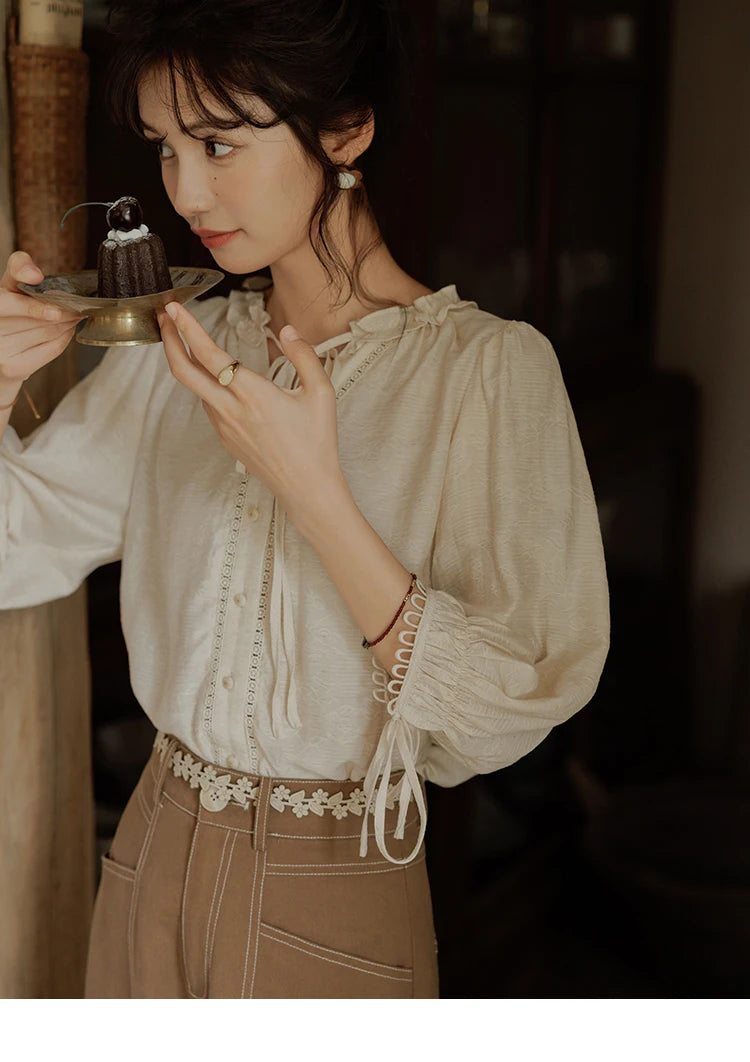 MISHOW French Retro Lace Collar Shirt for Women 2024 Autumn Bow Tie Top Lantern Sleeves Seven Quarter Sleeves Shirt MXD41X1621