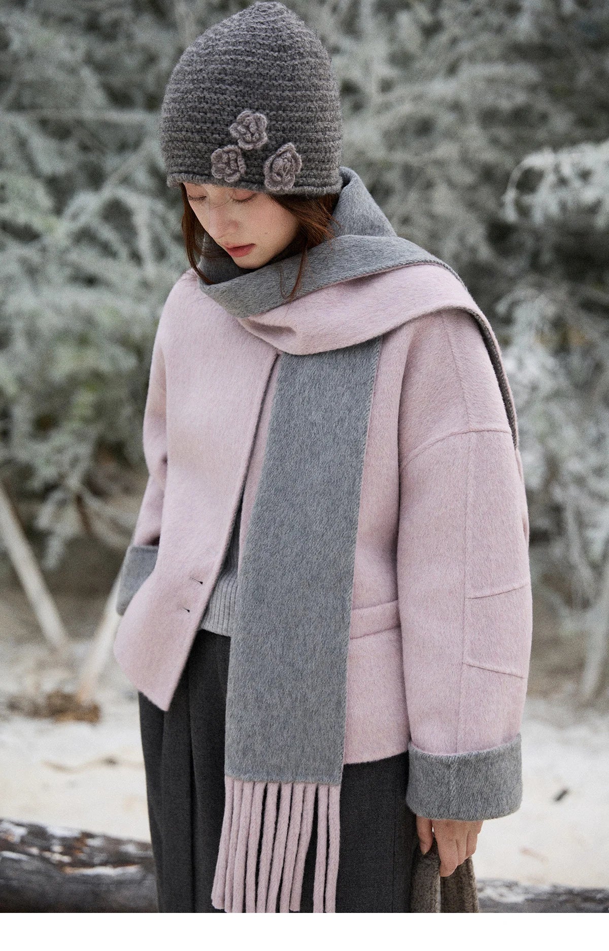 MISHOW Women's Tweed Wool Double-Faced Short Coat with Scarf 2025 Winter Loose Warm Outerwear O-neck Coat Office Lady MXE86W0977